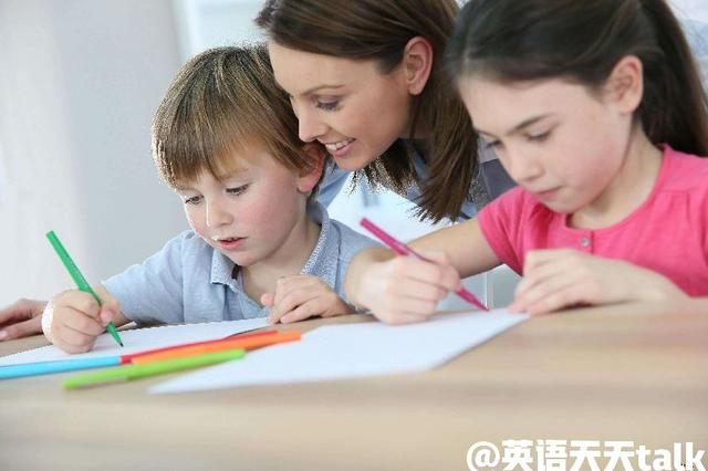 高考学子“好好学习天天向上”英语不是good good study, day day up