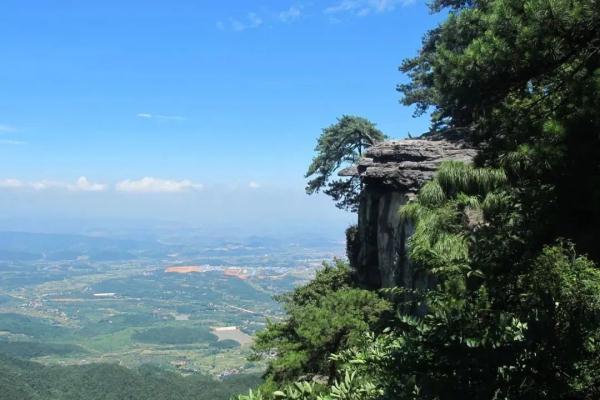 跟着诗词去旅游，感受祖国山河之美