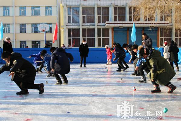 齐齐哈尔富拉尔基区和平街小学校：打造“儒雅”教师 培育“阳光”学生