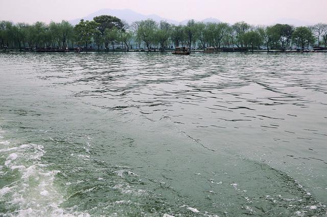 烟雨西湖——山色空濛雨亦奇