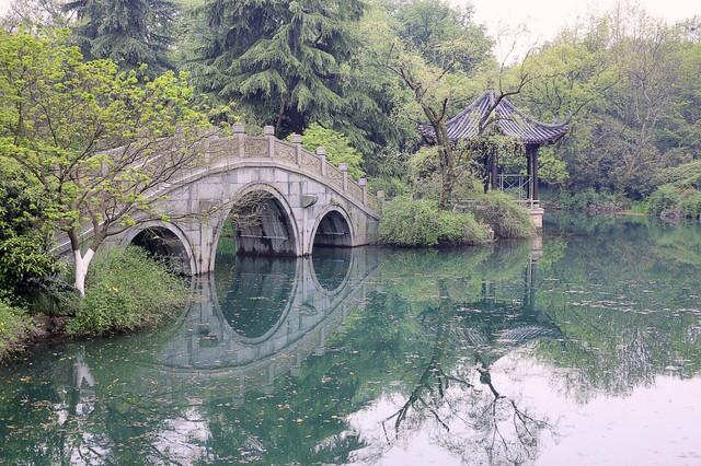 烟雨西湖——山色空濛雨亦奇