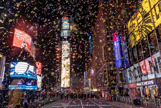 时报广场新年许愿墙开放：如何让你的新年愿望得到倾听