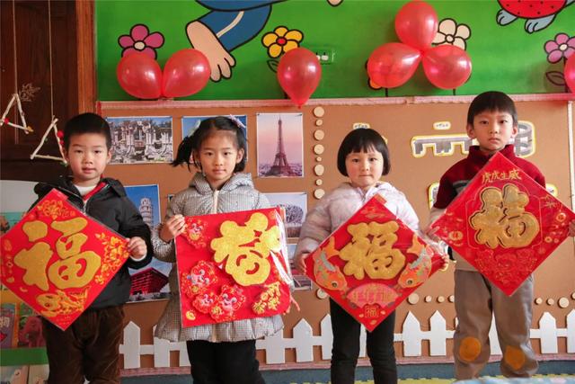 昆明睿思幼儿园~小可爱新春送祝福啦