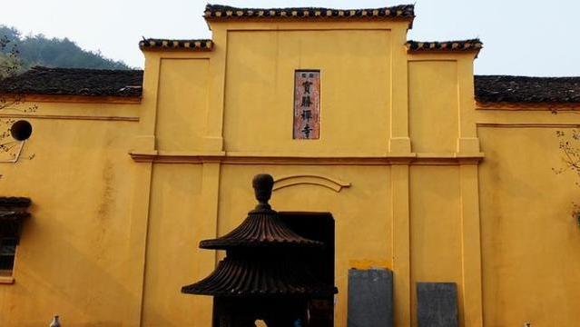 这座寺庙不简单，李白杜牧都作过诗，隐居的唐朝皇帝也有佳句流传