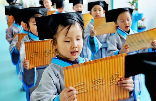 8首“神童诗”送给孩子，愿其爱上读书爱上学习爱上诗词