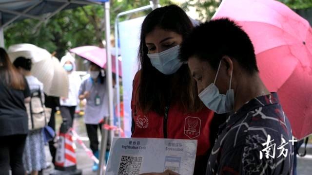 深圳外籍志愿者：“Be a Shenzhener, be a volunteer!”