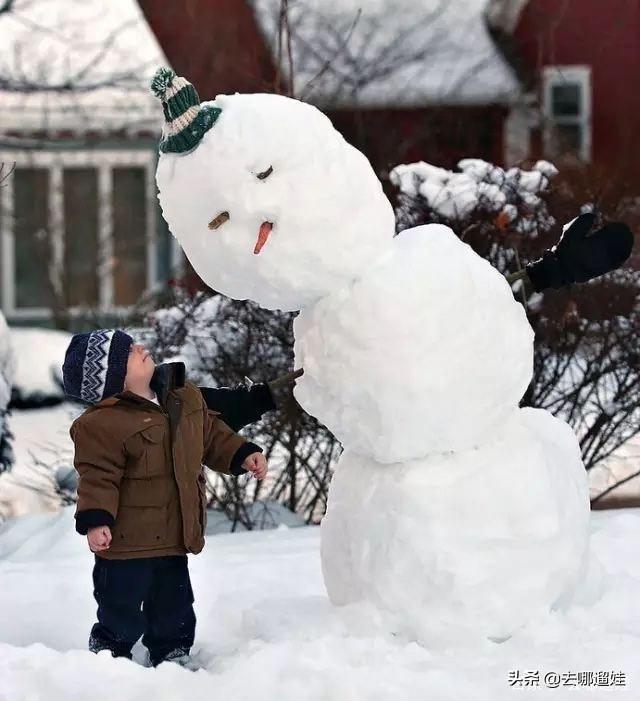 大冷天费时费力堆个雪人？你的方法是错的！这样堆又快又好看