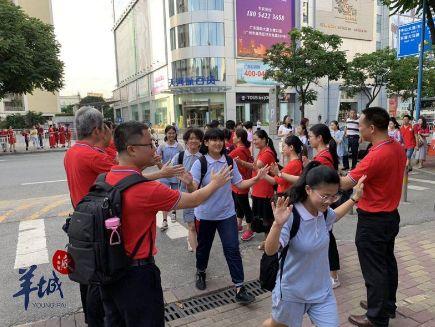 2019年广州中考作文题出炉！今早广州各大考点是这样子的……