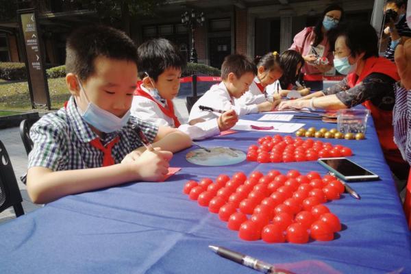 国庆新民俗｜祝福祖国，寄语未来