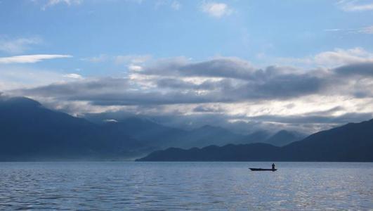 韩寒、白岩松、刘德华交口称赞的《皮囊》，浓缩出10句经典语录