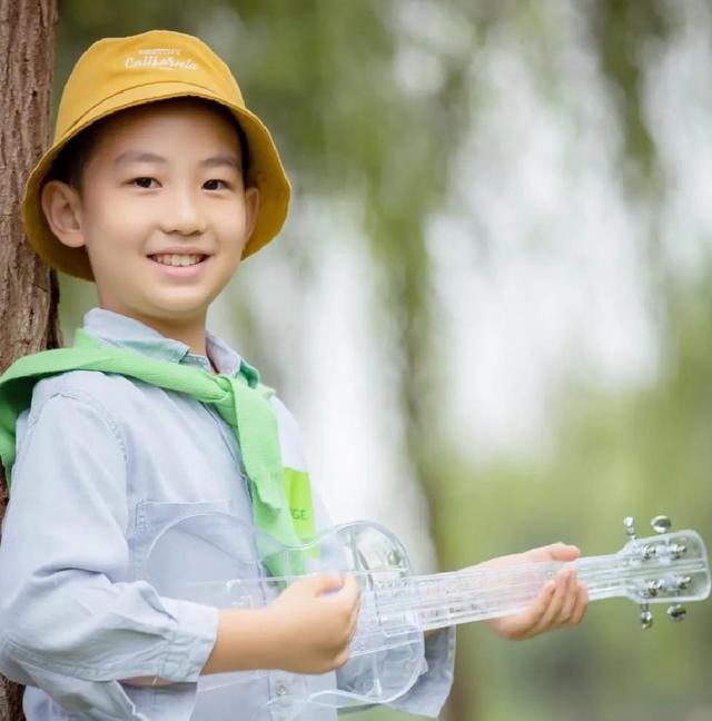 优秀儿童诗《年》