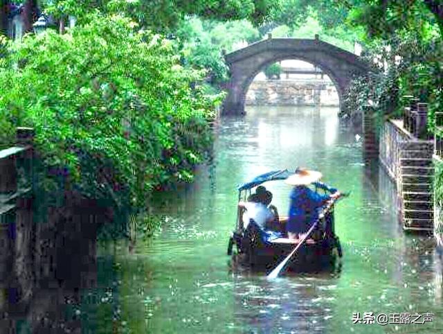 10首唯美“春雨诗词”，美得令人浮想联翩，最后一首堪称绝唱