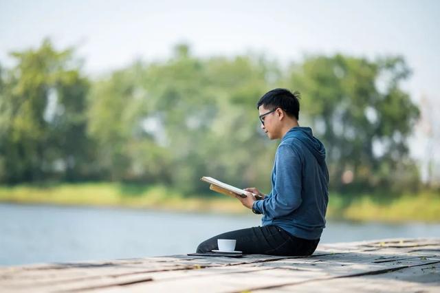 世界读书日：送你100句经典名著最精华的句子