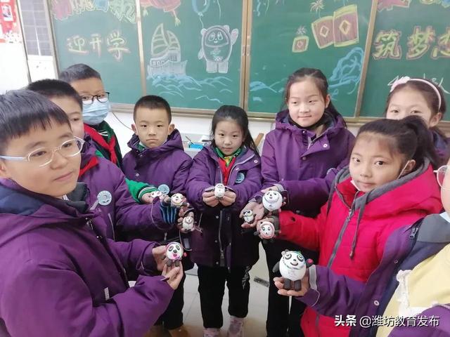 现场直击 | 冰墩墩、雪容融，潍坊各学校（幼儿园）“花式”开学来啦！