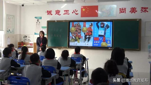 现场直击 | 冰墩墩、雪容融，潍坊各学校（幼儿园）“花式”开学来啦！