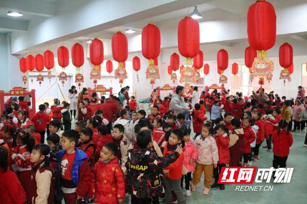 永州市第一幼儿园开展“‘萌’虎生威 ‘庙’趣横生”庆元旦活动